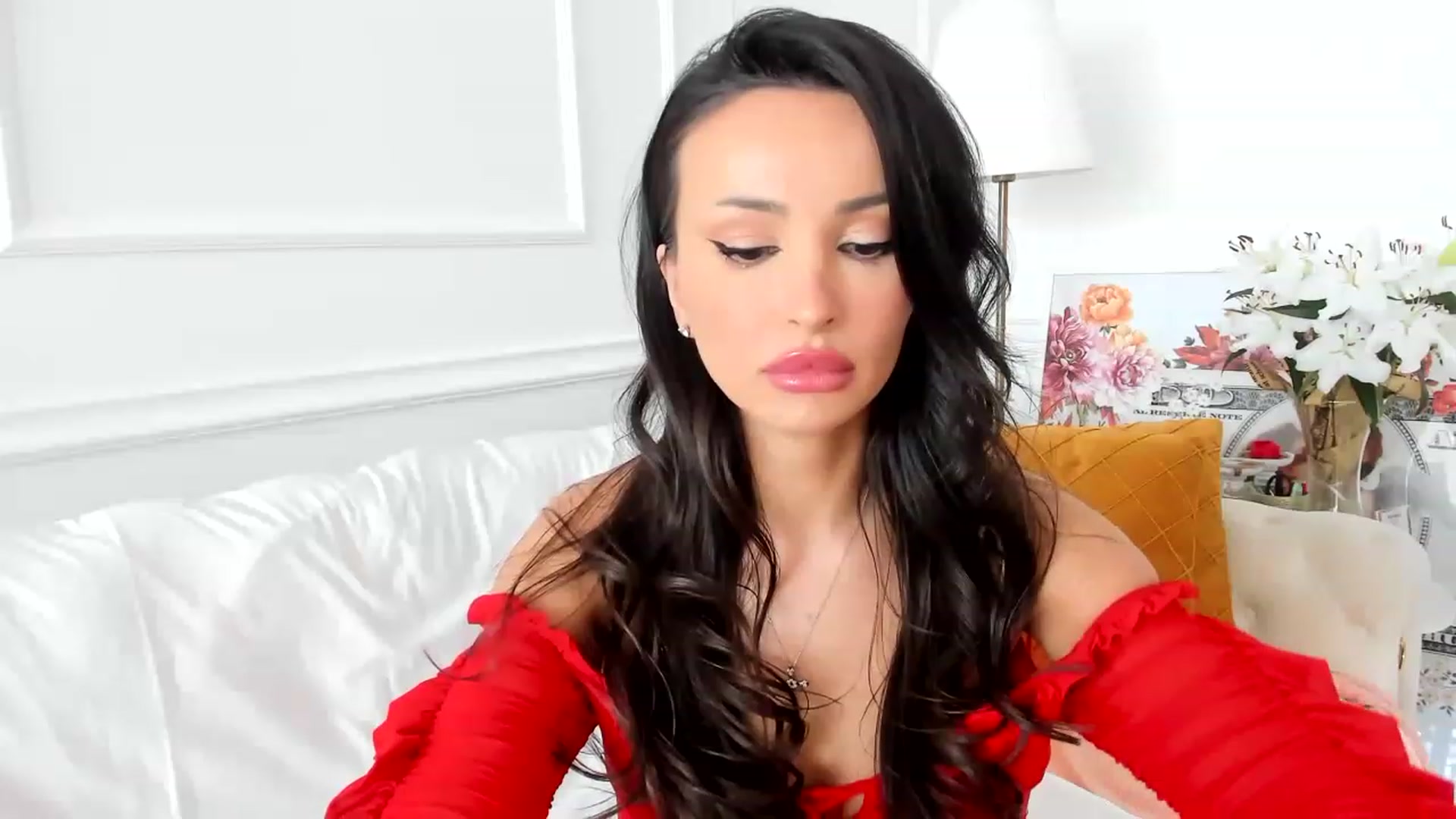 Gallery image thumbnail from AlyssiaKENT1's myfreecams stream on, 01/29/2023, 10:24 image 19 of 20