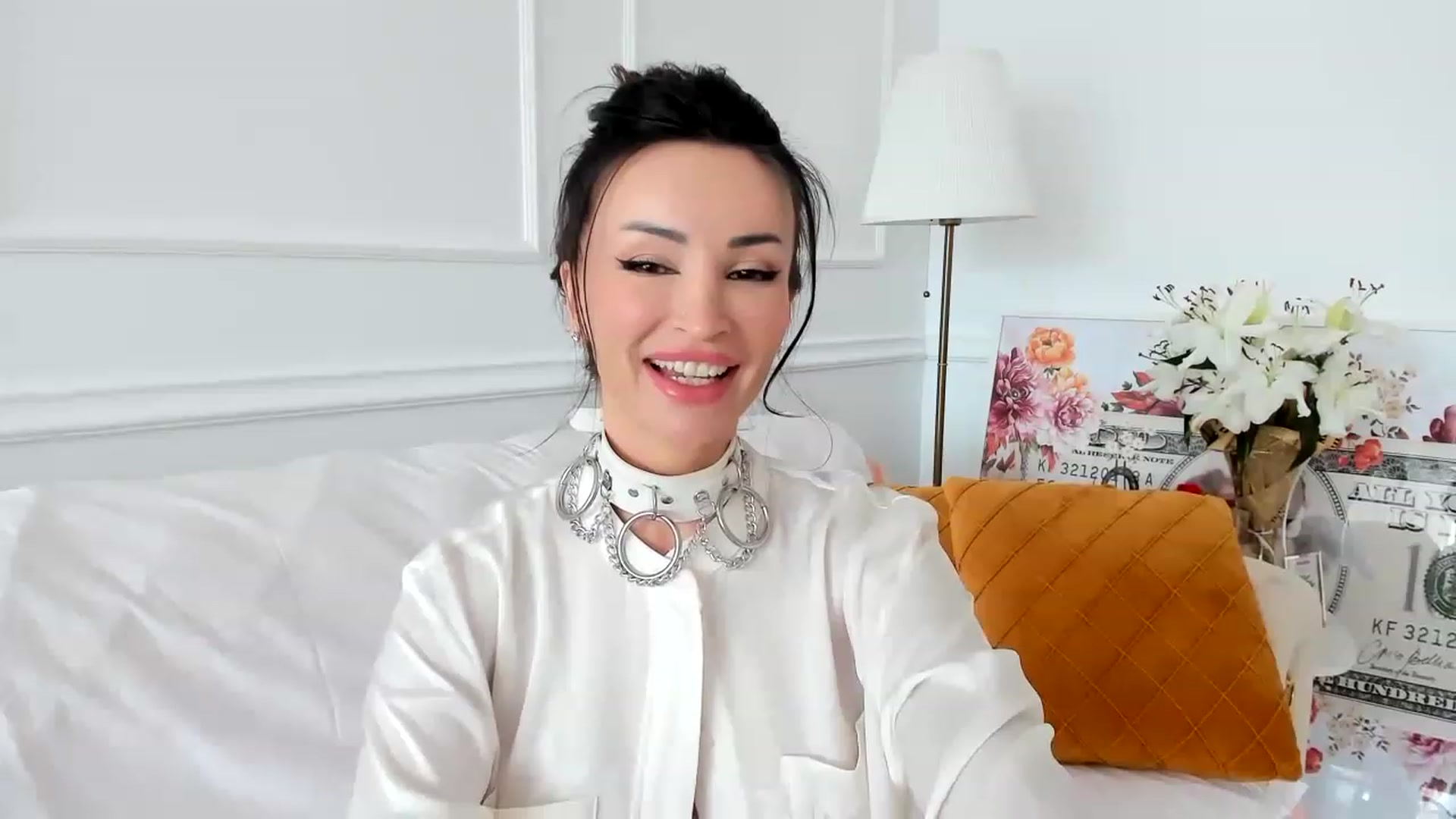 Gallery image thumbnail from AlyssiaKENT1's myfreecams stream on, 01/30/2023, 10:41 image 19 of 20