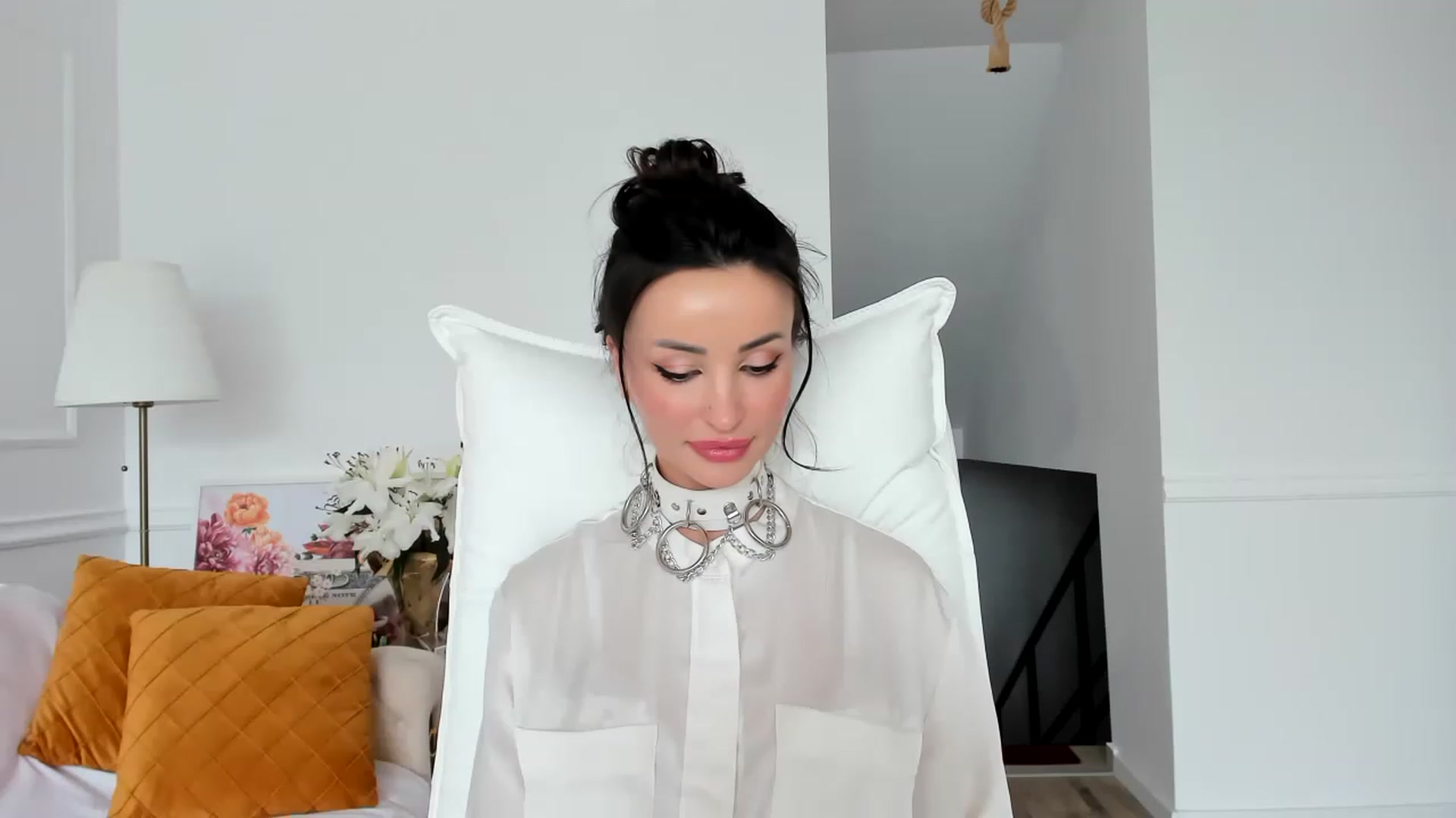 Gallery image thumbnail from AlyssiaKENT1's myfreecams stream on, 01/30/2023, 11:36 image 12 of 20
