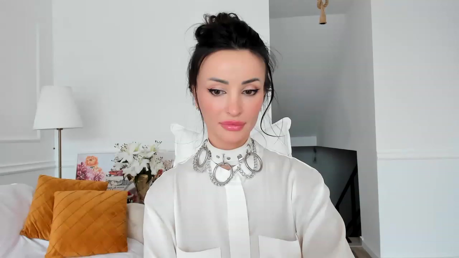 Gallery image thumbnail from AlyssiaKENT1's myfreecams stream on, 01/30/2023, 12:43 image 11 of 20