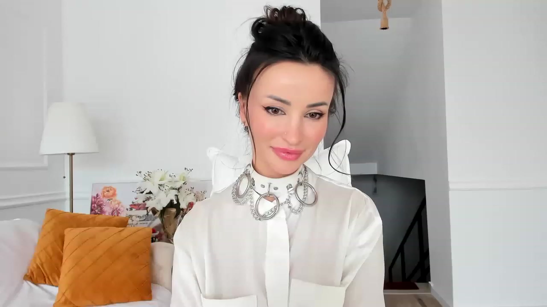 Gallery image thumbnail from AlyssiaKENT1's myfreecams stream on, 01/30/2023, 12:43 image 17 of 20