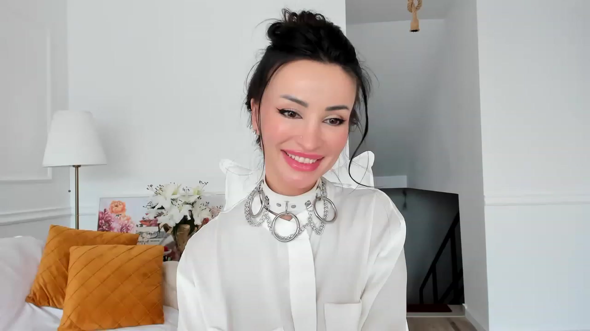 Gallery image thumbnail from AlyssiaKENT1's myfreecams stream on, 01/30/2023, 12:43 image 12 of 20