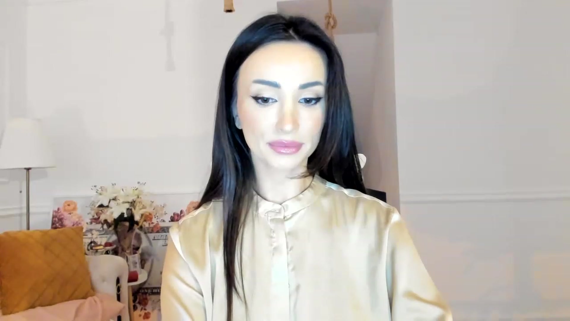 Gallery image thumbnail from AlyssiaKENT1's myfreecams stream on, 01/31/2023, 17:02 image 14 of 20