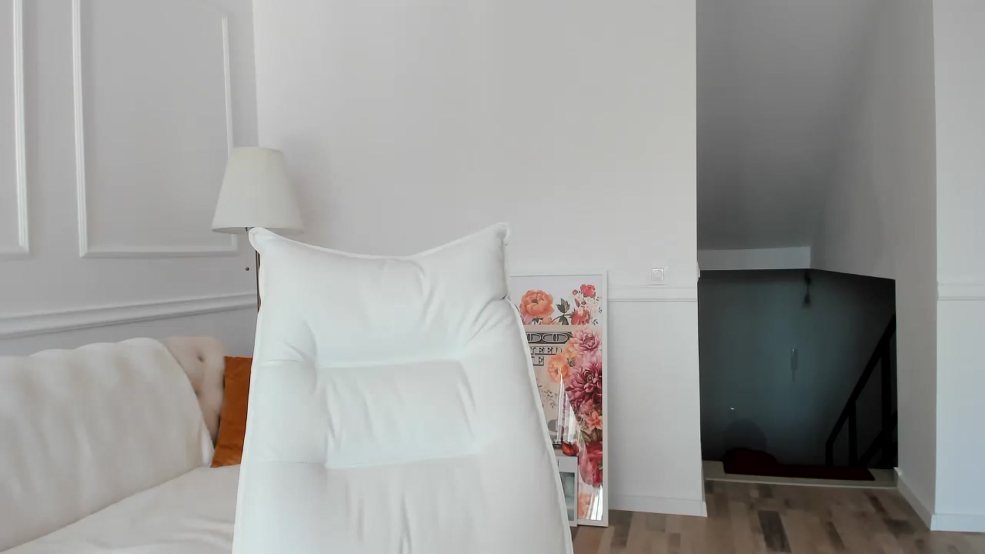 Gallery image thumbnail from AlyssiaKENT1's myfreecams stream on, 02/14/2023, 13:43 image 17 of 20