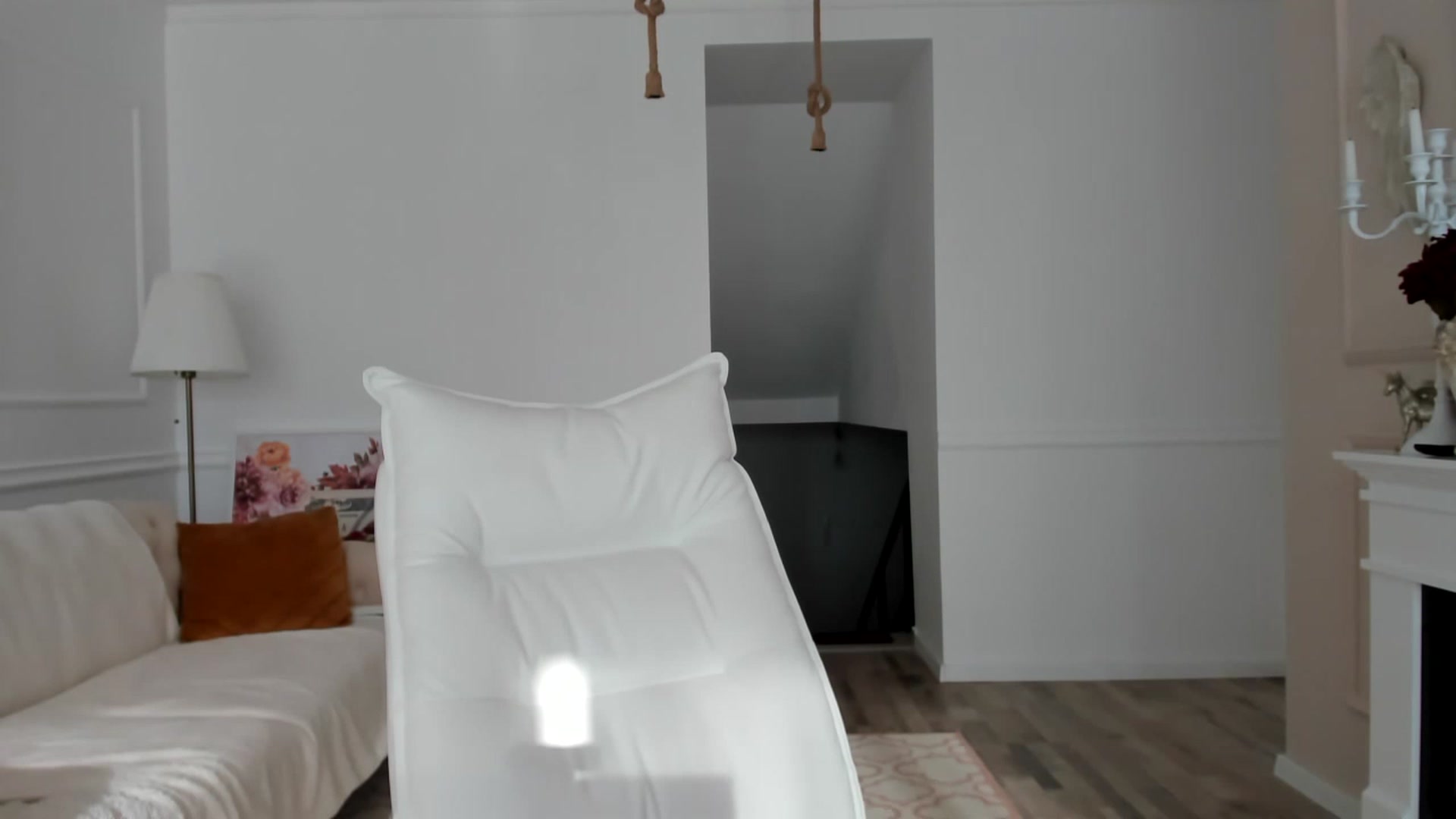 Gallery image thumbnail from AlyssiaKENT1's myfreecams stream on, 02/14/2023, 14:02 image 2 of 20