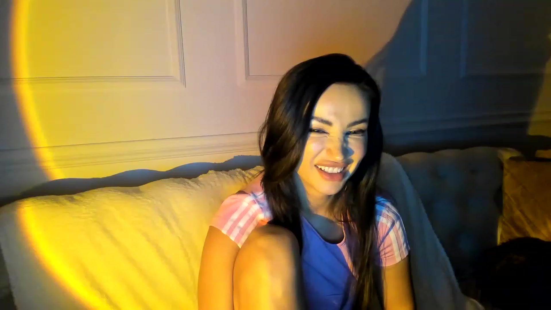 Gallery image thumbnail from AlyssiaKENT1's myfreecams stream on, 03/14/2023, 23:00 image 8 of 20
