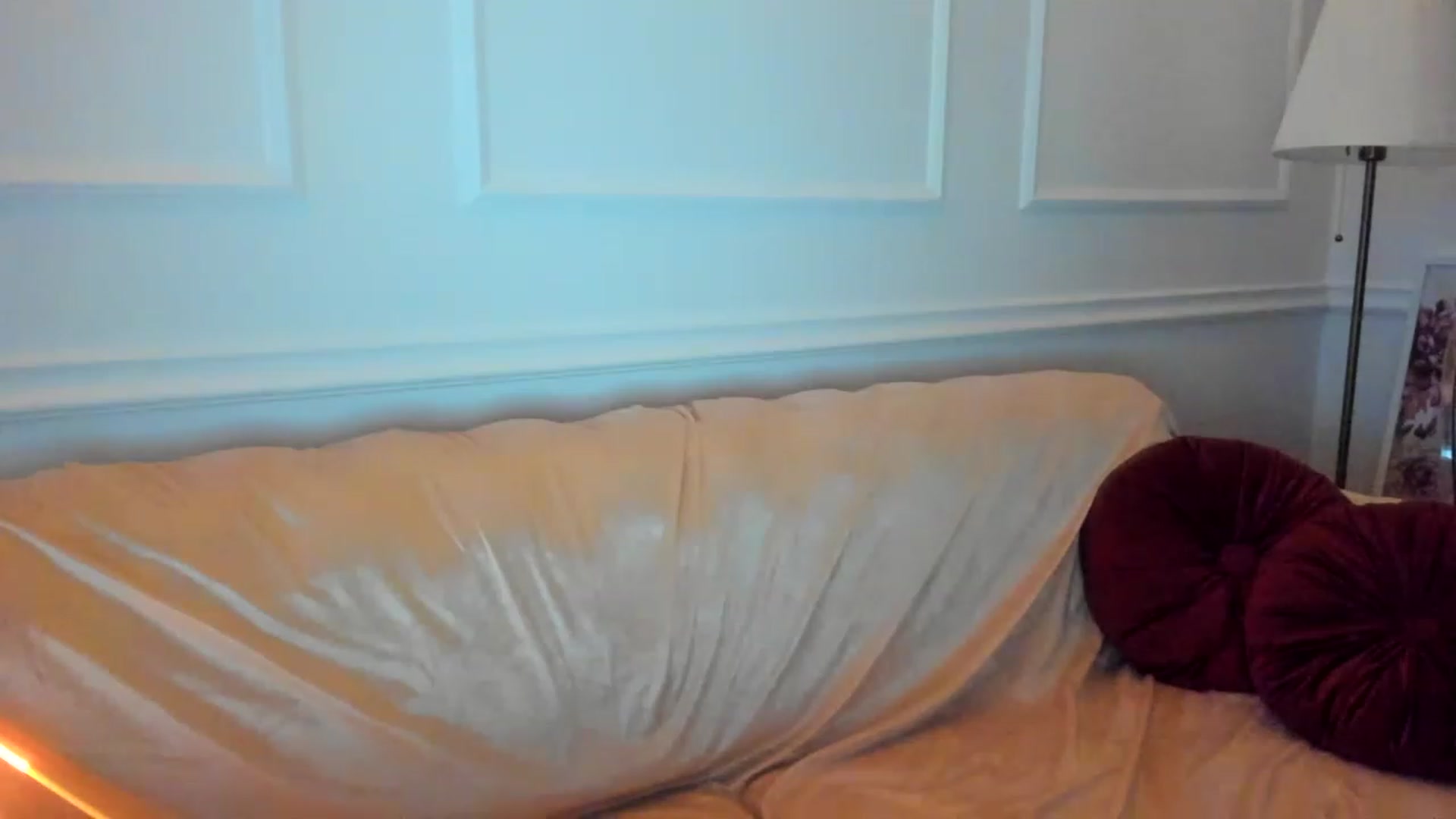 Gallery image thumbnail from AlyssiaKENT1's myfreecams stream on, 04/22/2023, 17:50 image 11 of 20