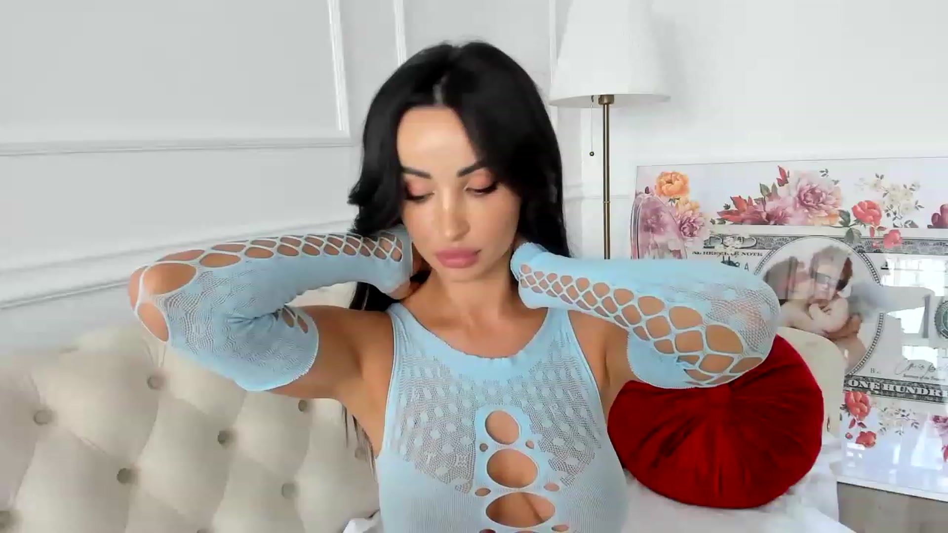 Gallery image thumbnail from AlyssiaKENT1's myfreecams stream on, 04/29/2023, 08:56 image 3 of 20