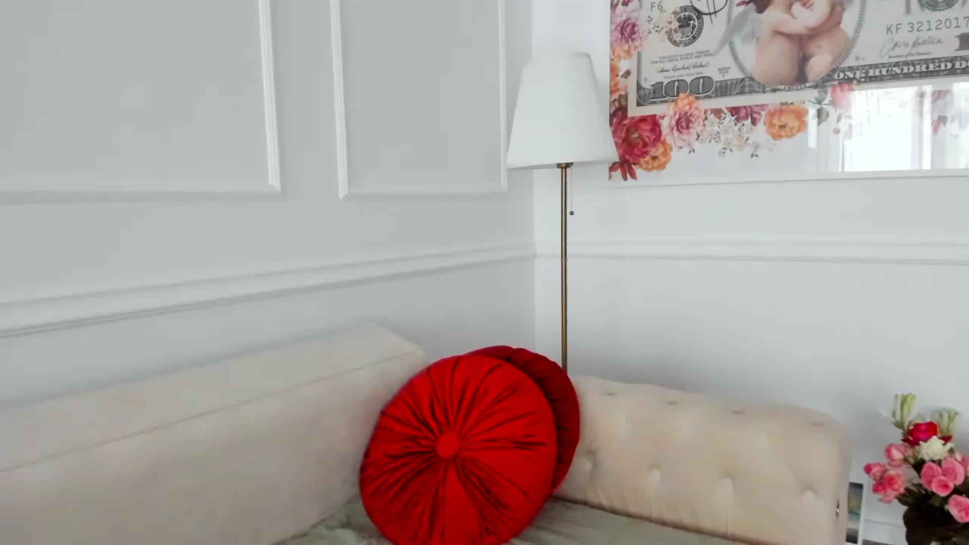 Gallery image thumbnail from AlyssiaKENT1's myfreecams stream on, 06/03/2023, 17:37 image 18 of 20