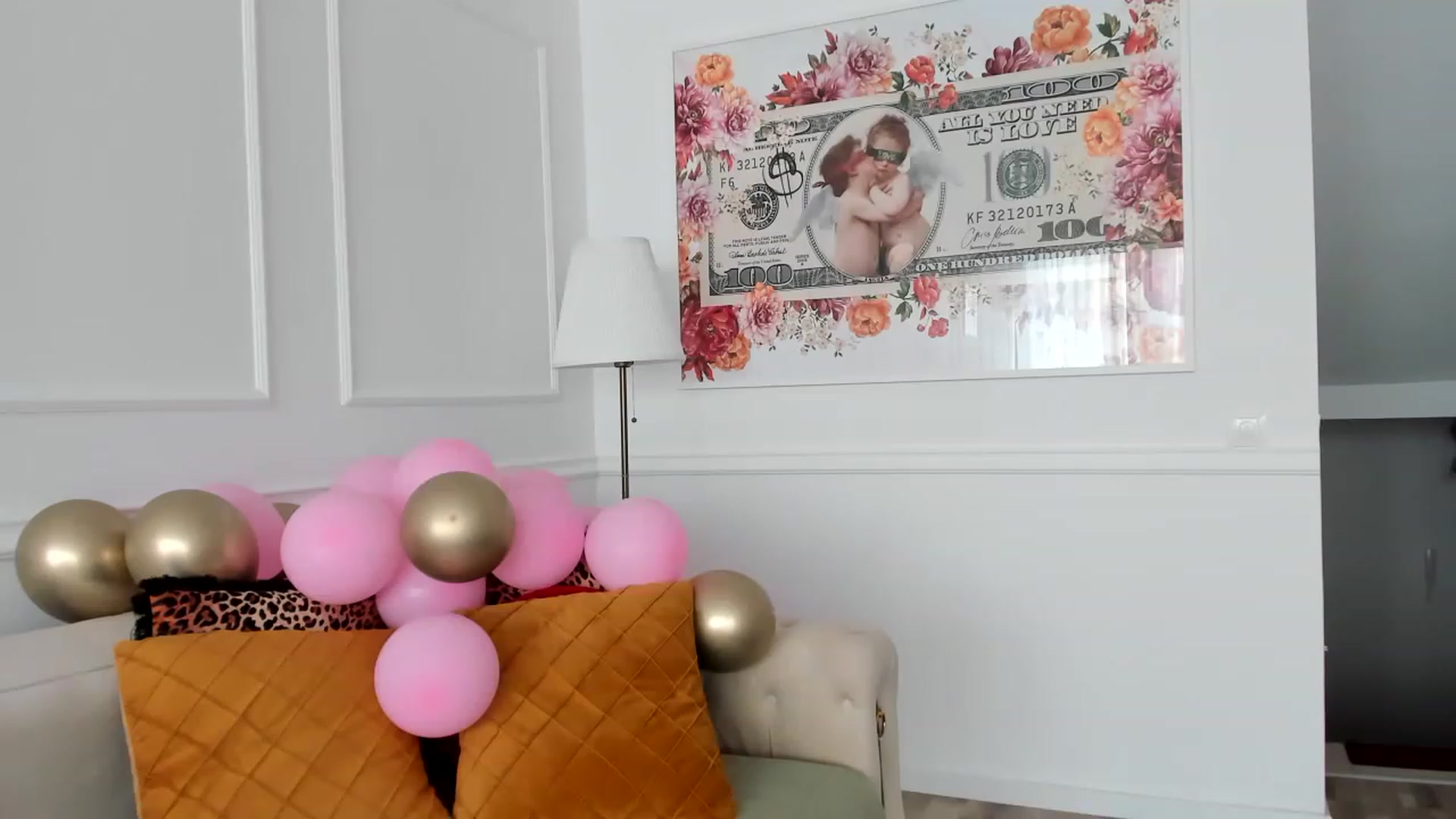 Gallery image thumbnail from AlyssiaKENT1's myfreecams stream on, 06/07/2023, 16:51 image 13 of 20