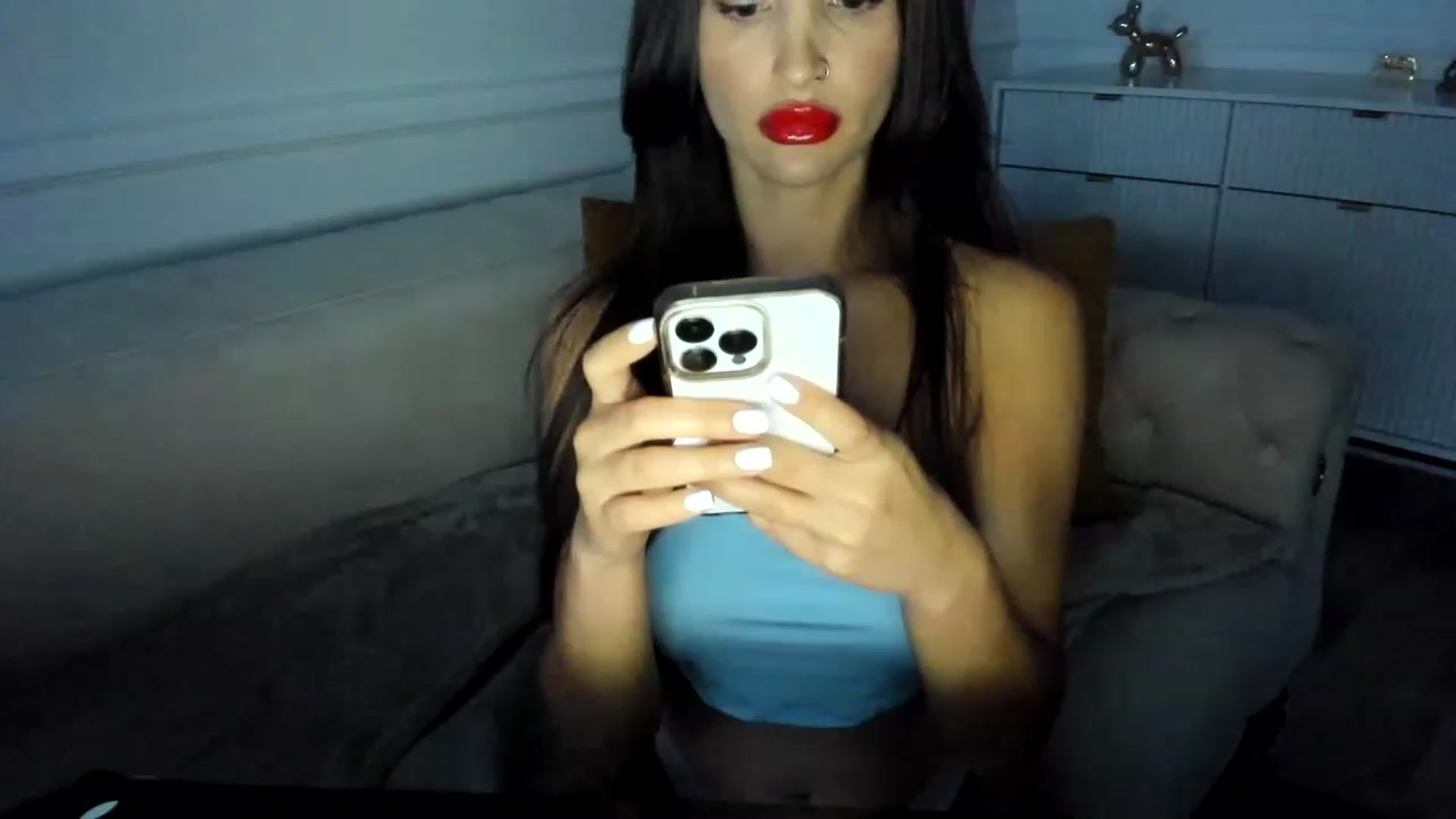 Gallery image thumbnail from AlyssiaKENT1's myfreecams stream on, 06/12/2023, 18:24 image 16 of 20