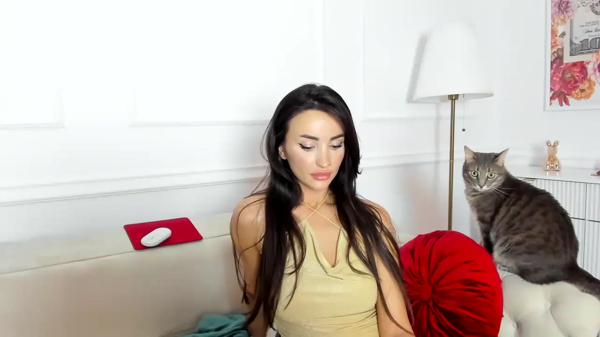 Gallery image thumbnail from AlyssiaKENT1's myfreecams stream on, 07/06/2023, 23:21 image 18 of 20