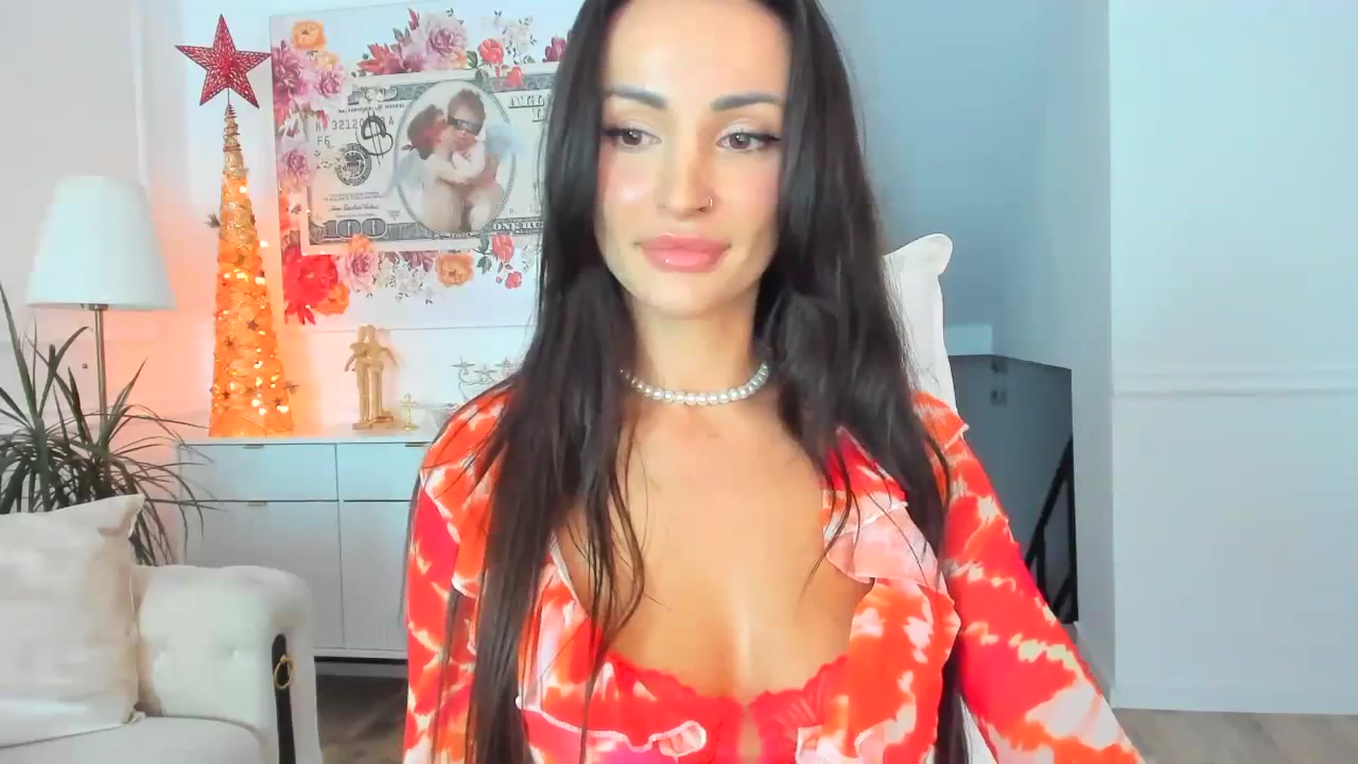 Gallery image thumbnail from AlyssiaKENT1's myfreecams stream on, 11/22/2023, 10:44 image 16 of 20
