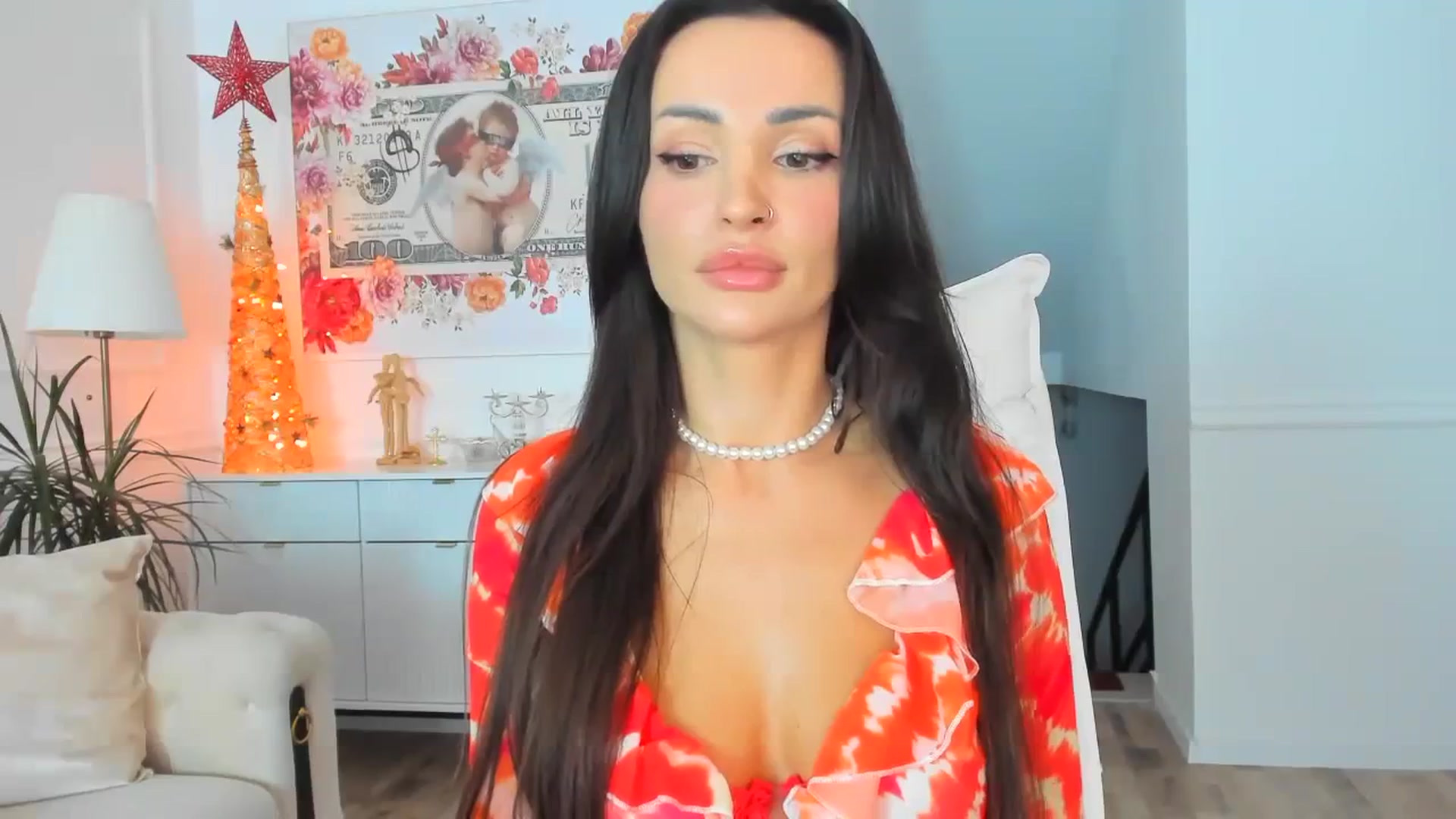 Gallery image thumbnail from AlyssiaKENT1's myfreecams stream on, 11/22/2023, 12:55 image 2 of 20
