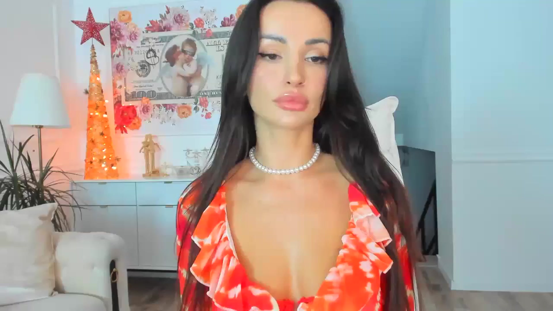 Gallery image thumbnail from AlyssiaKENT1's myfreecams stream on, 11/22/2023, 12:55 image 1 of 20