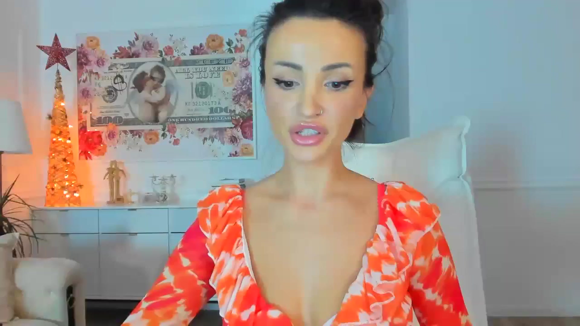 Gallery image thumbnail from AlyssiaKENT1's myfreecams stream on, 11/23/2023, 15:09 image 20 of 20