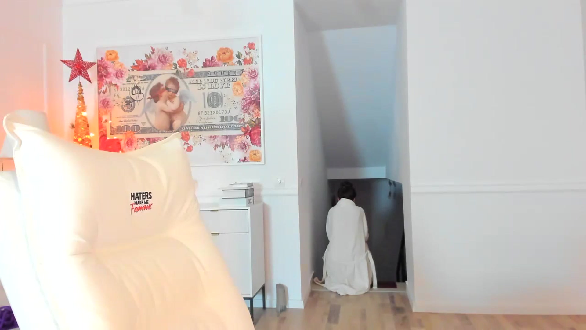 Gallery image thumbnail from AlyssiaKENT1's myfreecams stream on, 11/23/2023, 17:02 image 20 of 20