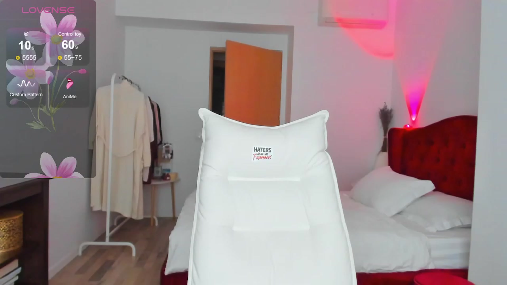 Gallery image thumbnail from AlyssiaKENT1's myfreecams stream on, 12/09/2023, 10:24 image 16 of 20