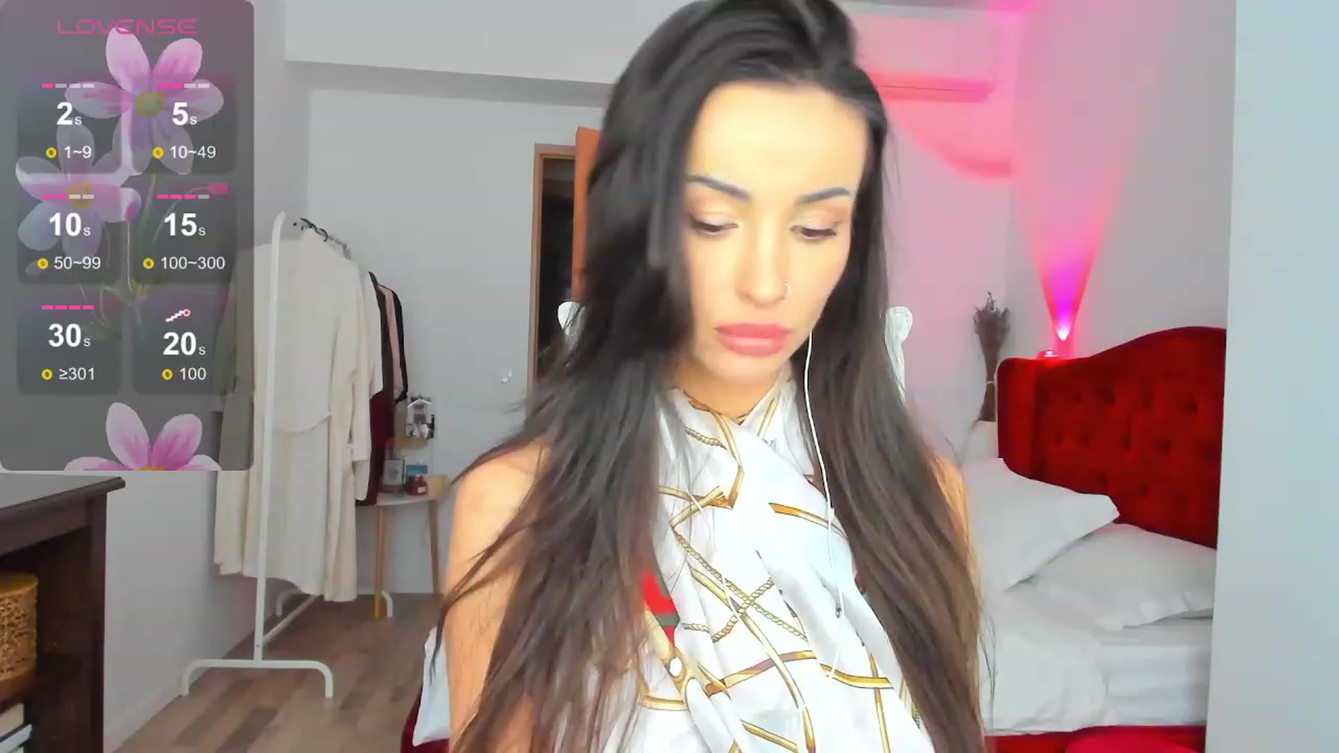 Gallery image thumbnail from AlyssiaKENT1's myfreecams stream on, 12/09/2023, 11:10 image 19 of 20