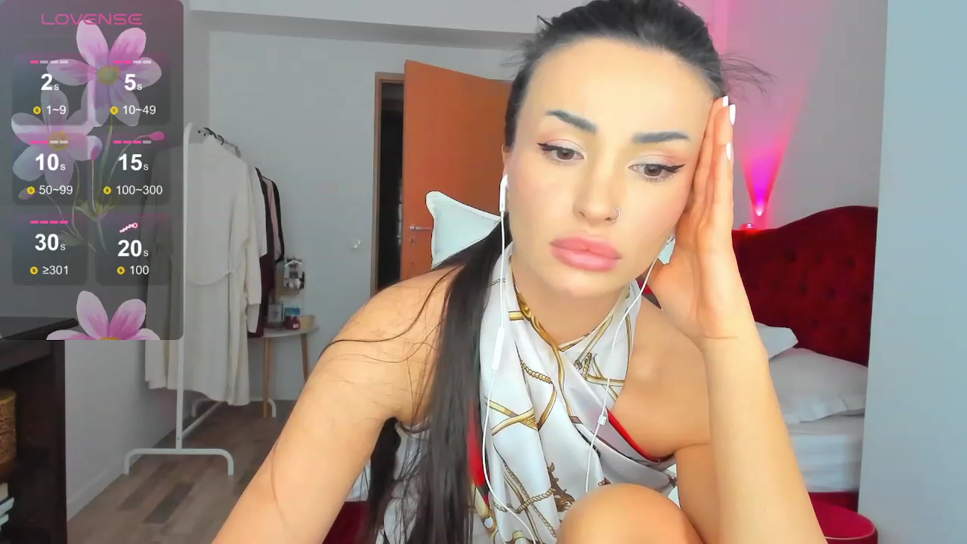 Gallery image thumbnail from AlyssiaKENT1's myfreecams stream on, 12/09/2023, 11:10 image 1 of 20
