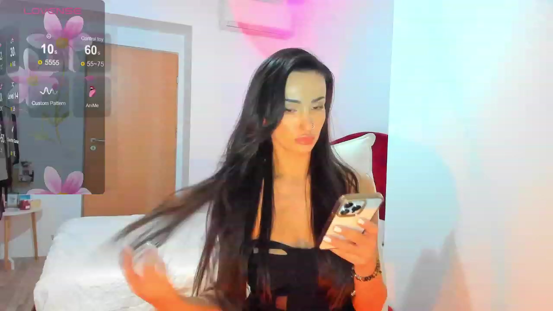 Gallery image thumbnail from AlyssiaKENT1's myfreecams stream on, 12/09/2023, 16:46 image 16 of 20
