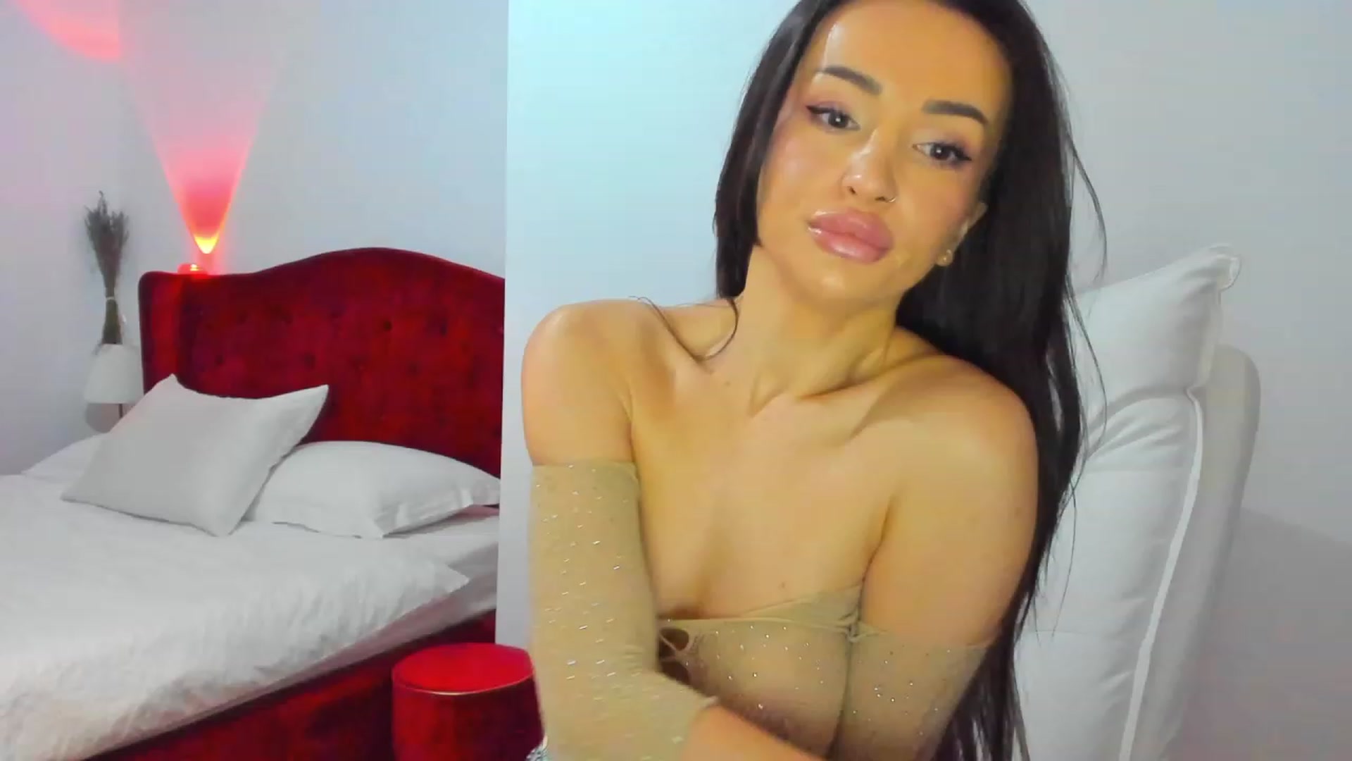 Gallery image thumbnail from AlyssiaKENT1's myfreecams stream on, 12/12/2023, 05:30 image 12 of 20
