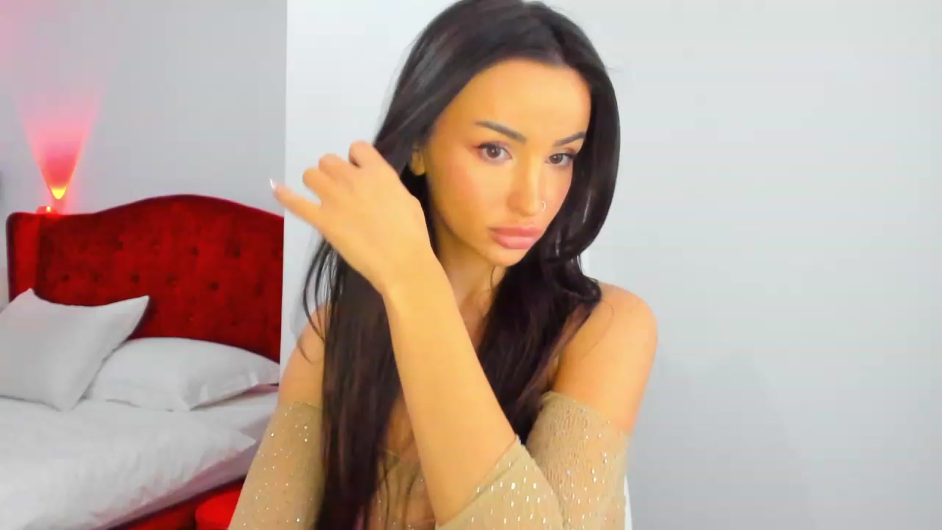 Gallery image thumbnail from AlyssiaKENT1's myfreecams stream on, 12/12/2023, 06:37 image 18 of 20