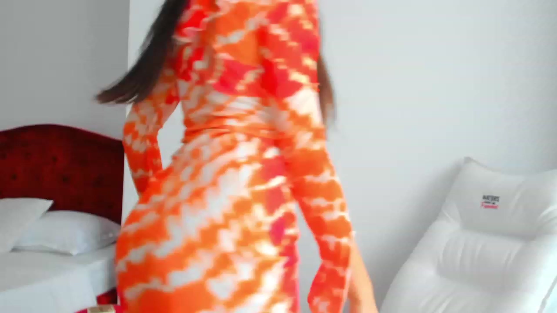 Gallery image thumbnail from AlyssiaKENT1's myfreecams stream on, 12/17/2023, 10:35 image 5 of 20