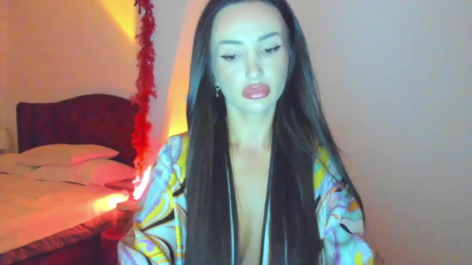 Gallery image thumbnail from AlyssiaKENT1's myfreecams stream on, 01/23/2024, 18:53 image 7 of 20