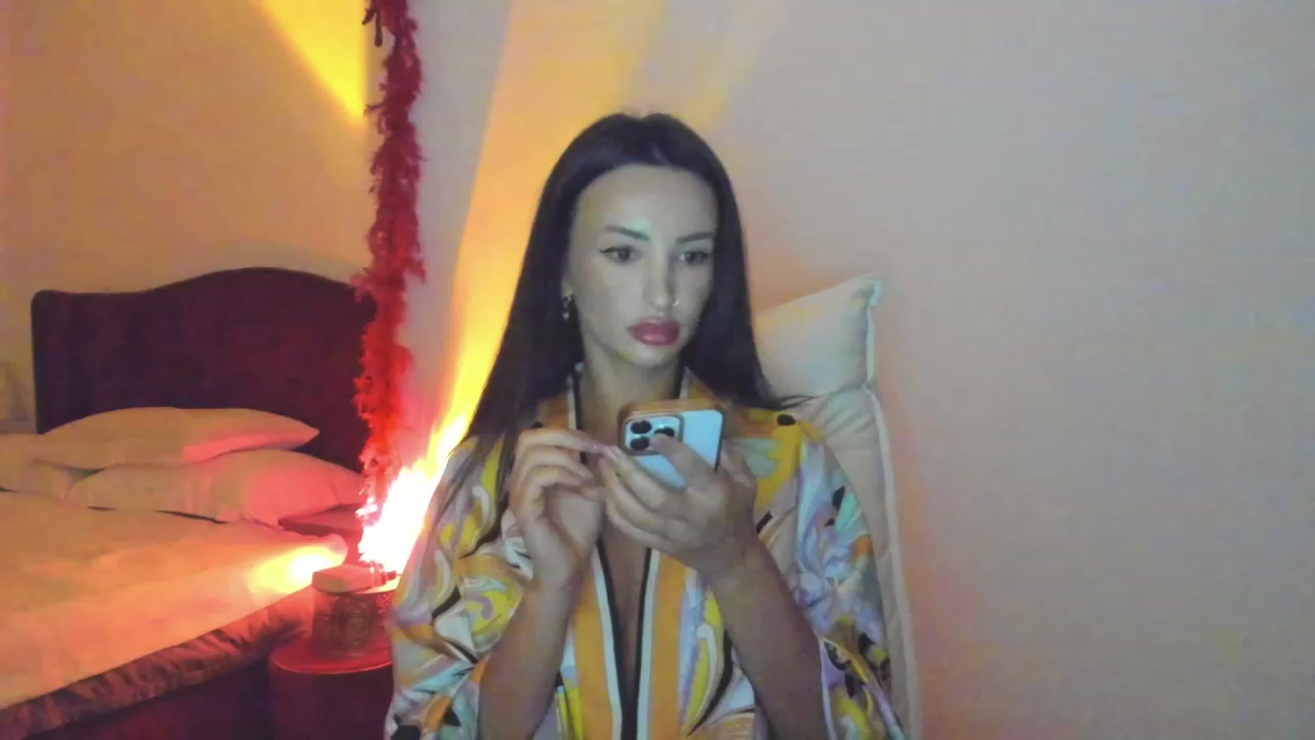 Gallery image thumbnail from AlyssiaKENT1's myfreecams stream on, 01/23/2024, 18:53 image 13 of 20