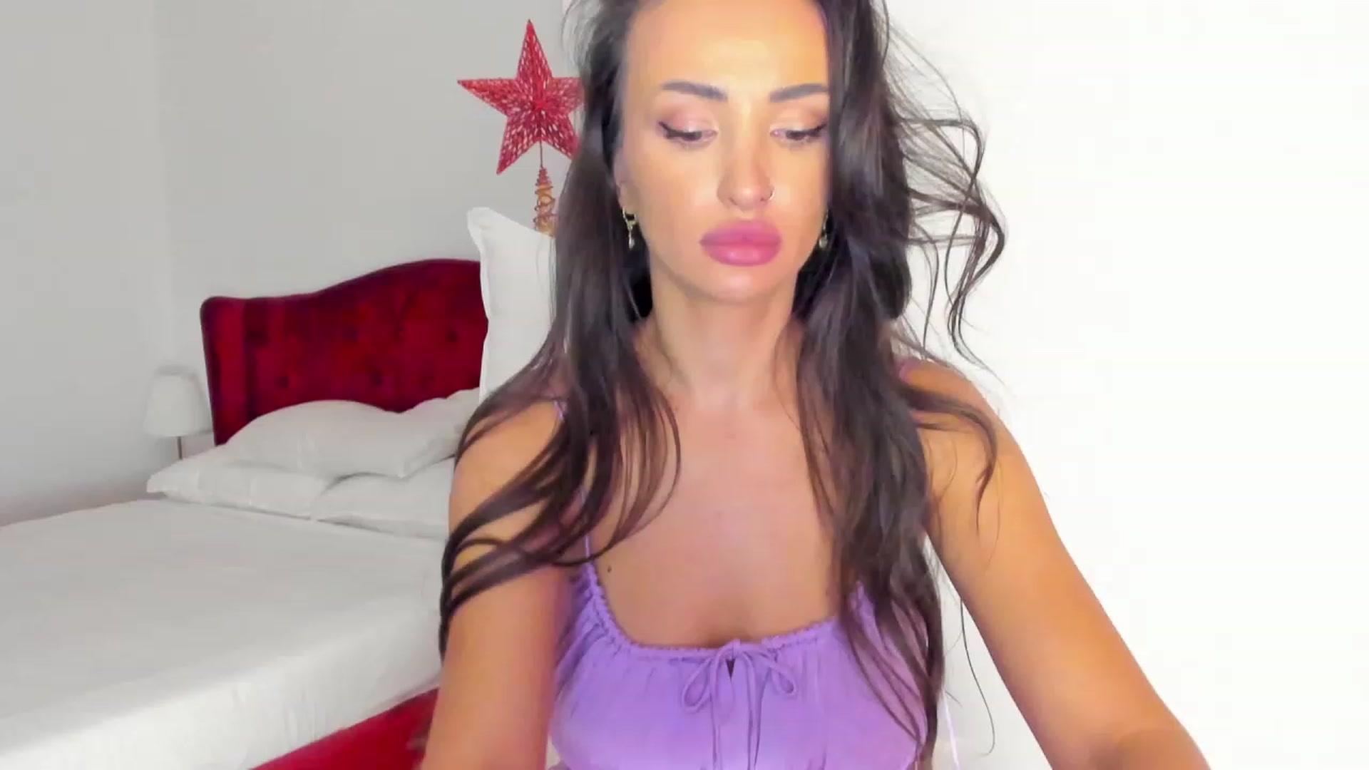 Gallery image thumbnail from AlyssiaKENT1's myfreecams stream on, 02/07/2024, 05:53 image 10 of 20