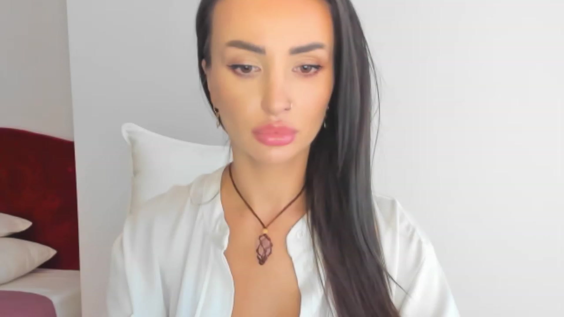 Gallery image thumbnail from AlyssiaKENT1's myfreecams stream on, 02/20/2024, 15:53 image 13 of 20