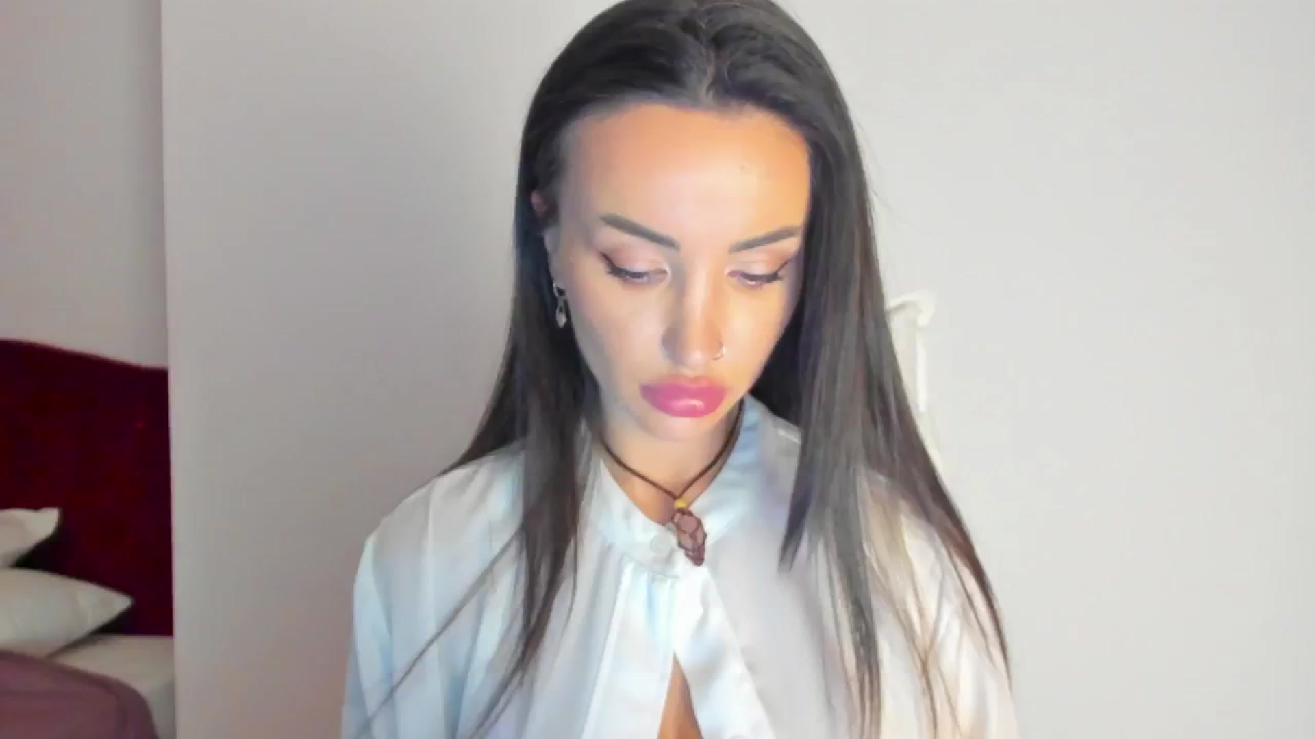Gallery image thumbnail from AlyssiaKENT1's myfreecams stream on, 02/22/2024, 16:45 image 15 of 20