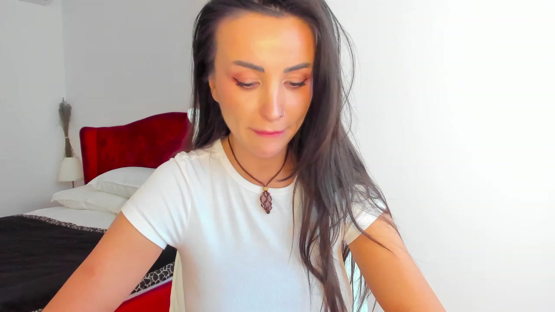 Gallery image thumbnail from AlyssiaKENT1's myfreecams stream on, 03/04/2024, 15:10 image 10 of 20