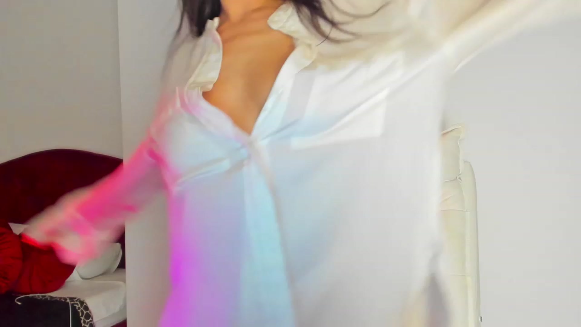 Gallery image thumbnail from AlyssiaKENT1's myfreecams stream on, 03/06/2024, 16:57 image 9 of 20