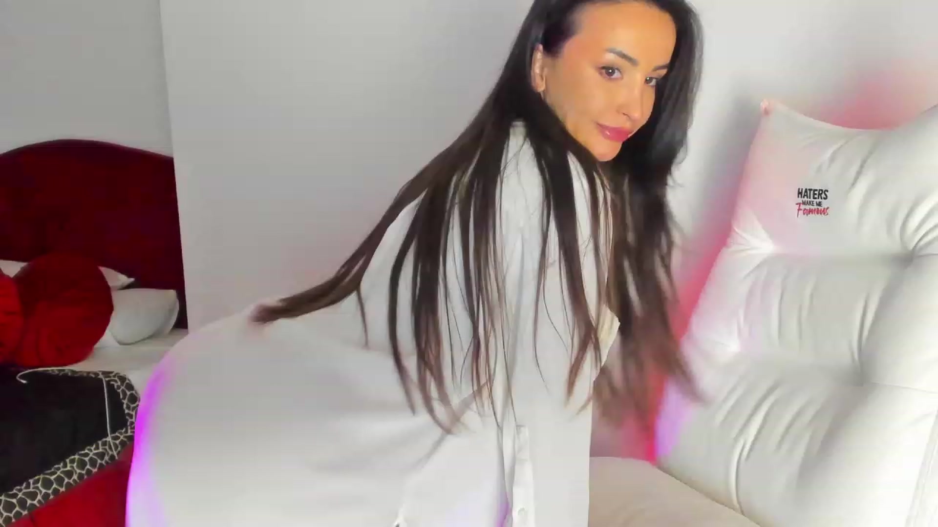 Gallery image thumbnail from AlyssiaKENT1's myfreecams stream on, 03/06/2024, 16:57 image 1 of 20