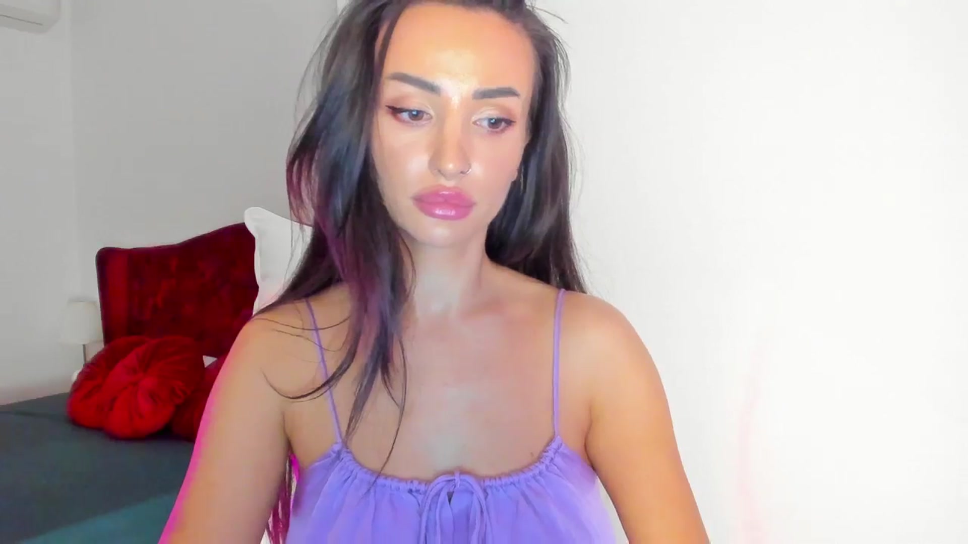 Gallery image thumbnail from AlyssiaKENT1's myfreecams stream on, 03/18/2024, 17:50 image 4 of 20
