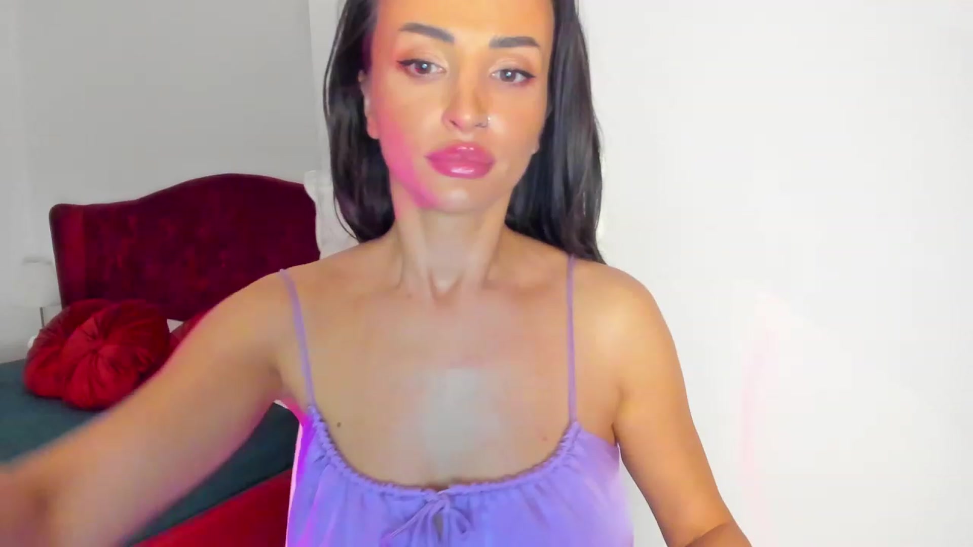 Gallery image thumbnail from AlyssiaKENT1's myfreecams stream on, 03/18/2024, 18:38 image 12 of 20