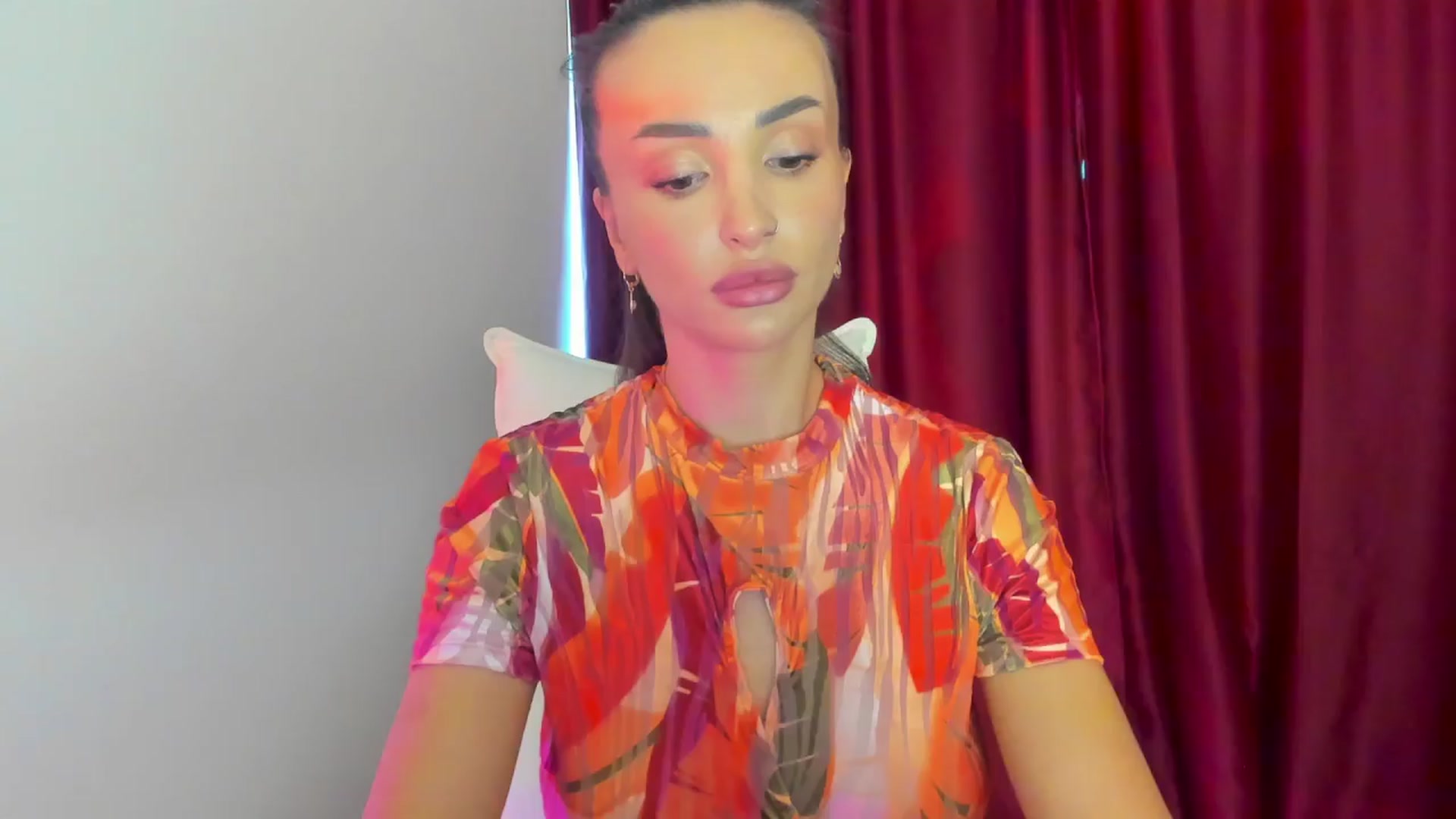 Gallery image thumbnail from AlyssiaKENT1's myfreecams stream on, 04/02/2024, 15:44 image 2 of 20
