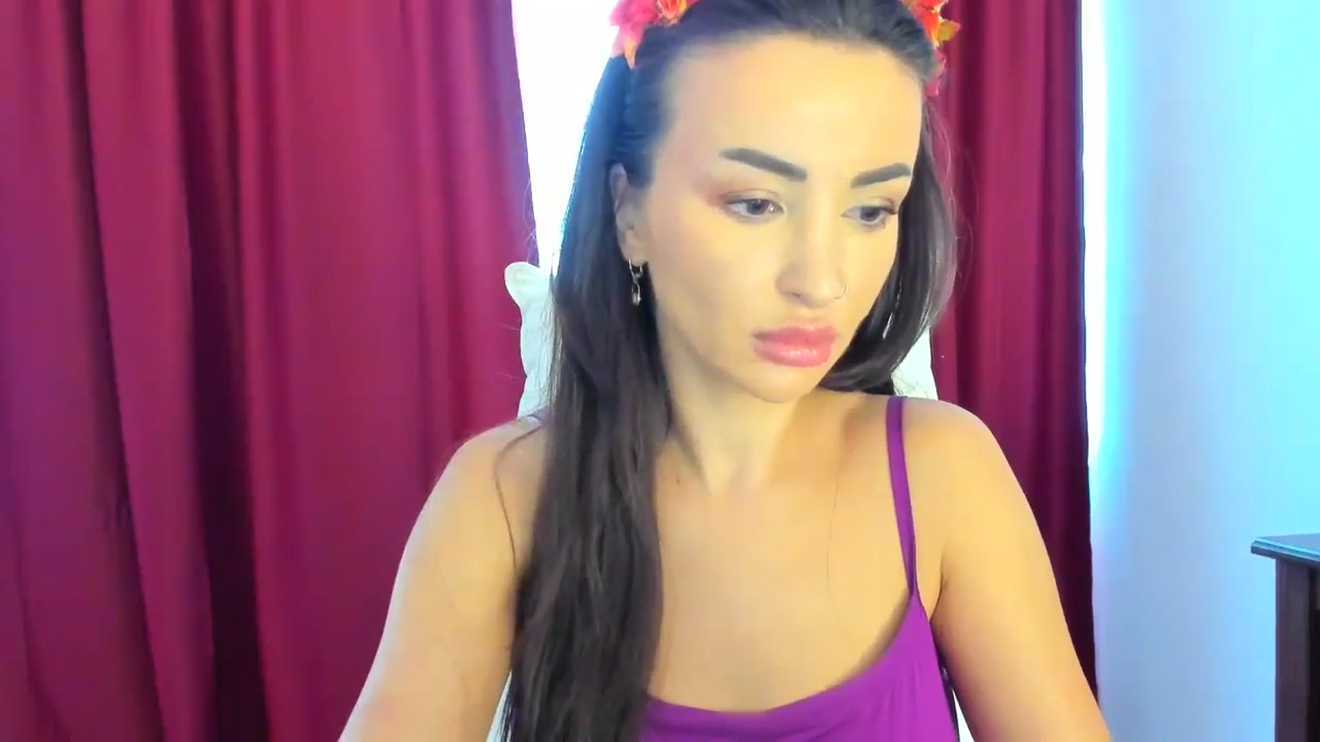 Gallery image thumbnail from AlyssiaKENT1's myfreecams stream on, 06/05/2024, 08:52 image 3 of 20