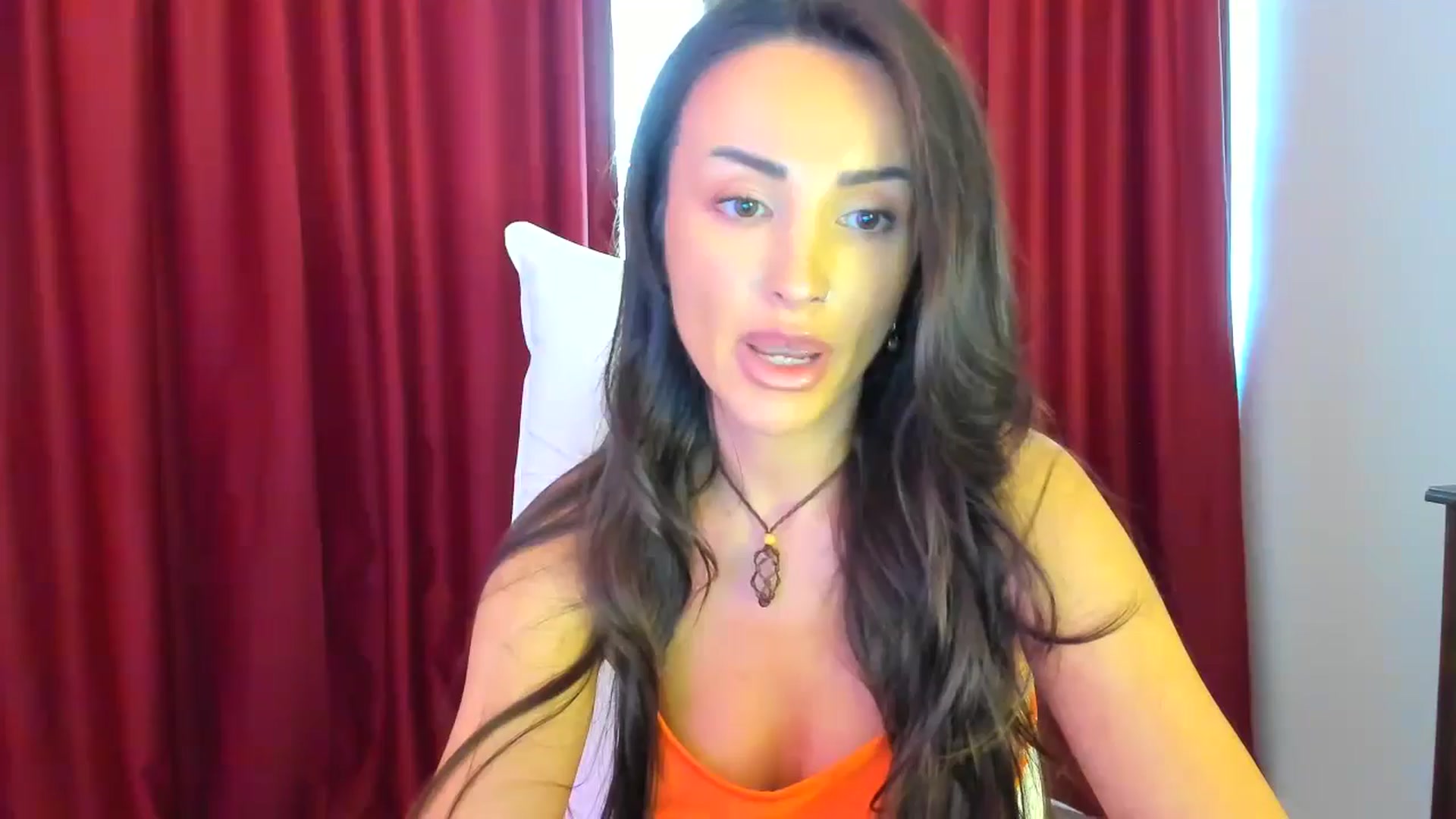 Gallery image thumbnail from AlyssiaKENT1's myfreecams stream on, 06/18/2024, 15:18 image 6 of 20