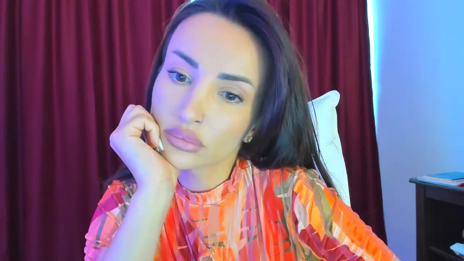 Gallery image thumbnail from AlyssiaKENT1's myfreecams stream on, 07/01/2024, 14:42 image 10 of 20