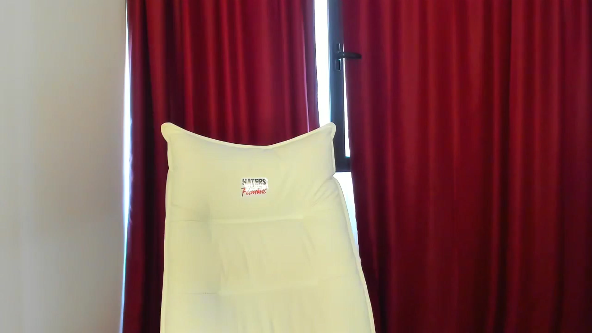 Gallery image thumbnail from AlyssiaKENT1's myfreecams stream on, 07/02/2024, 10:49 image 15 of 20