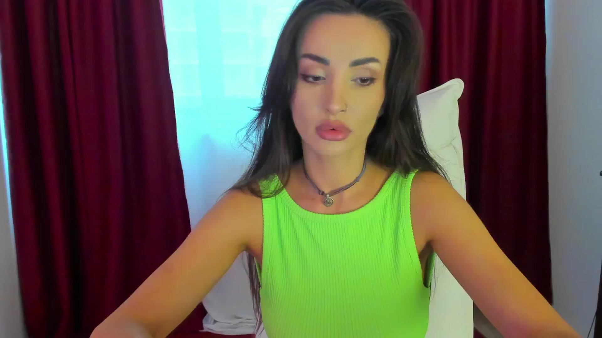 Gallery image thumbnail from AlyssiaKENT1's myfreecams stream on, 07/16/2024, 14:47 image 1 of 20