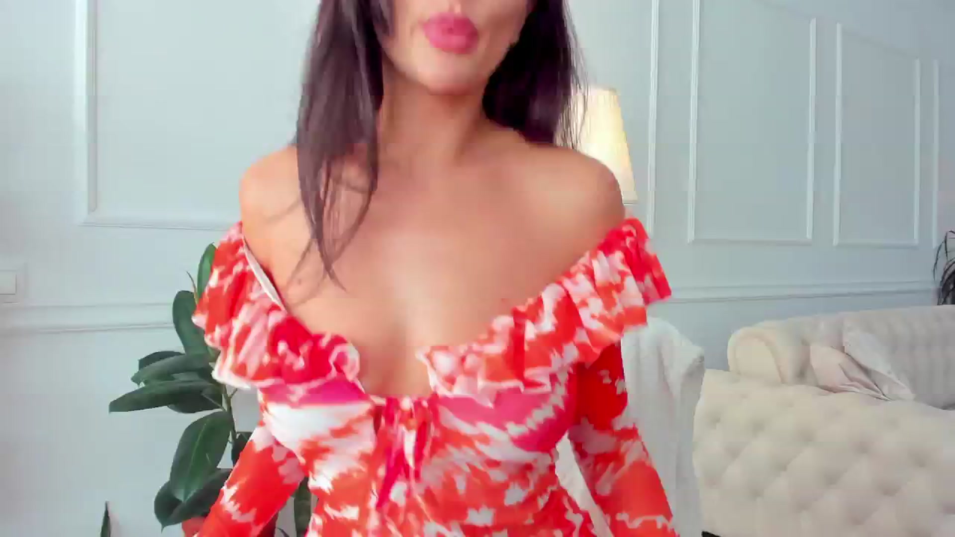 Gallery image thumbnail from AlyssiaKENT1's myfreecams stream on, 07/17/2024, 14:53 image 7 of 20