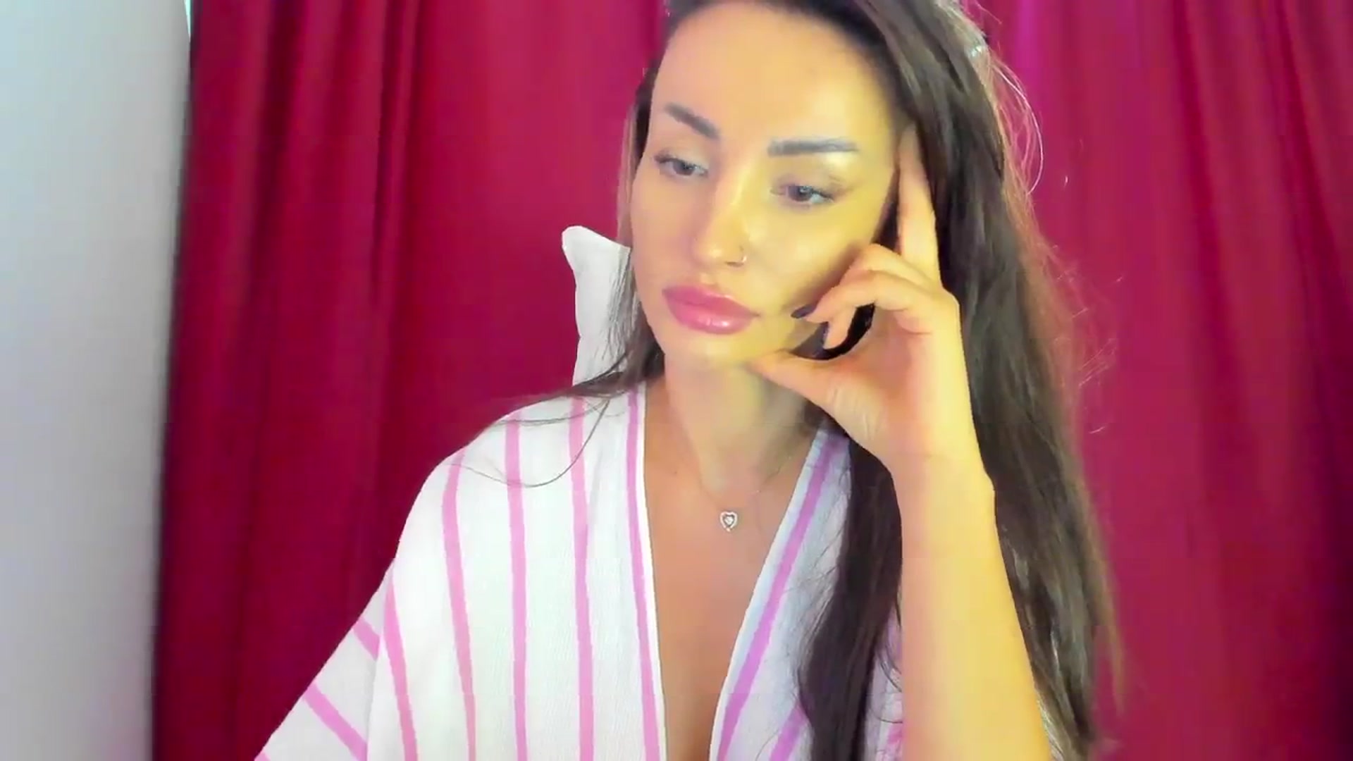 Gallery image thumbnail from AlyssiaKENT1's myfreecams stream on, 08/06/2024, 13:46 image 20 of 20