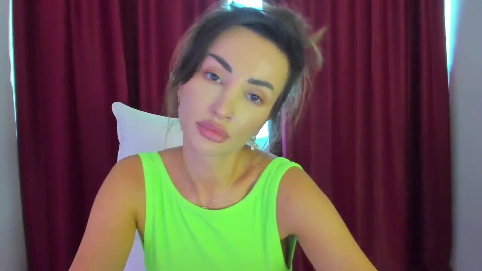 Gallery image thumbnail from AlyssiaKENT1's myfreecams stream on, 08/14/2024, 13:03 image 11 of 20