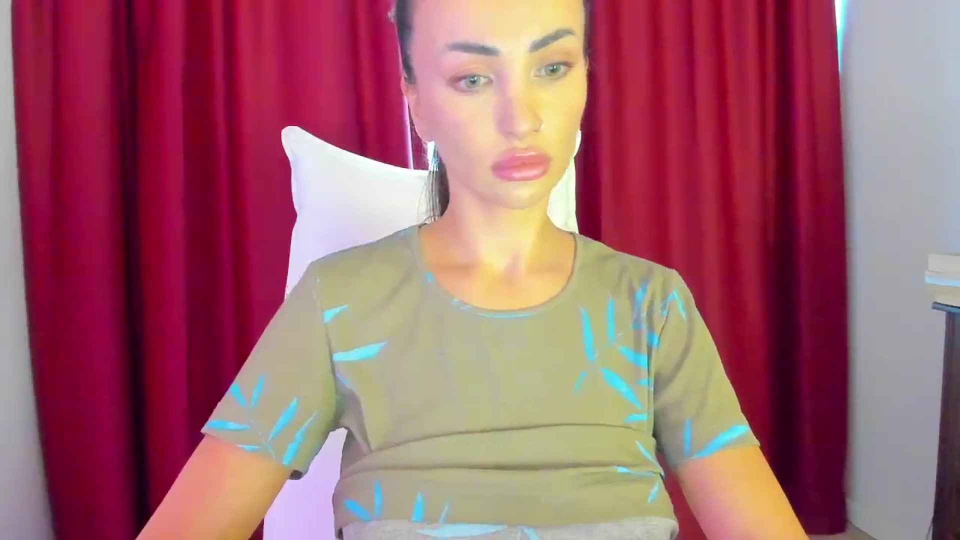 Gallery image thumbnail from AlyssiaKENT1's myfreecams stream on, 08/20/2024, 10:20 image 5 of 20