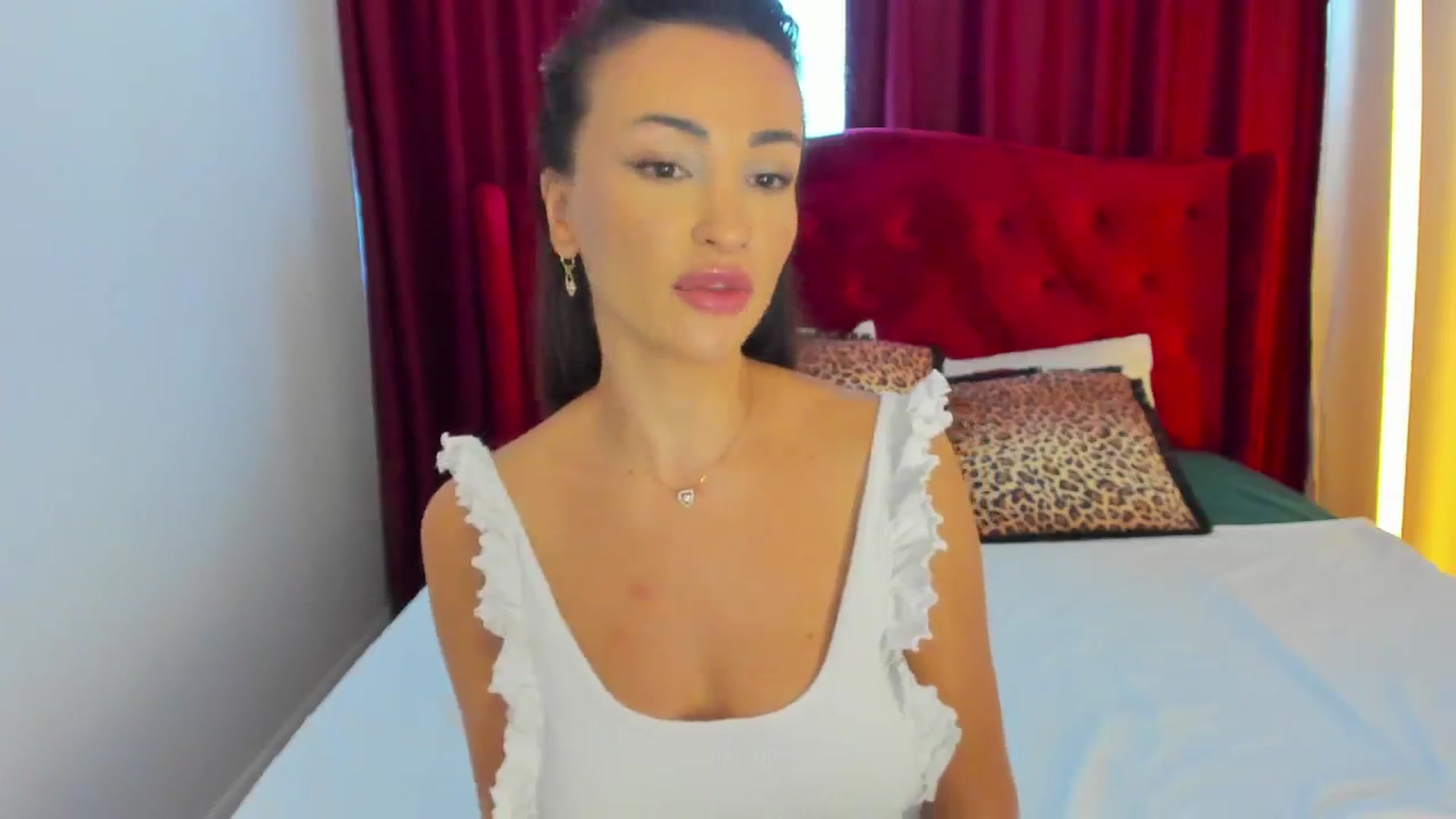 Gallery image thumbnail from AlyssiaKENT1's myfreecams stream on, 09/24/2024, 09:35 image 10 of 20