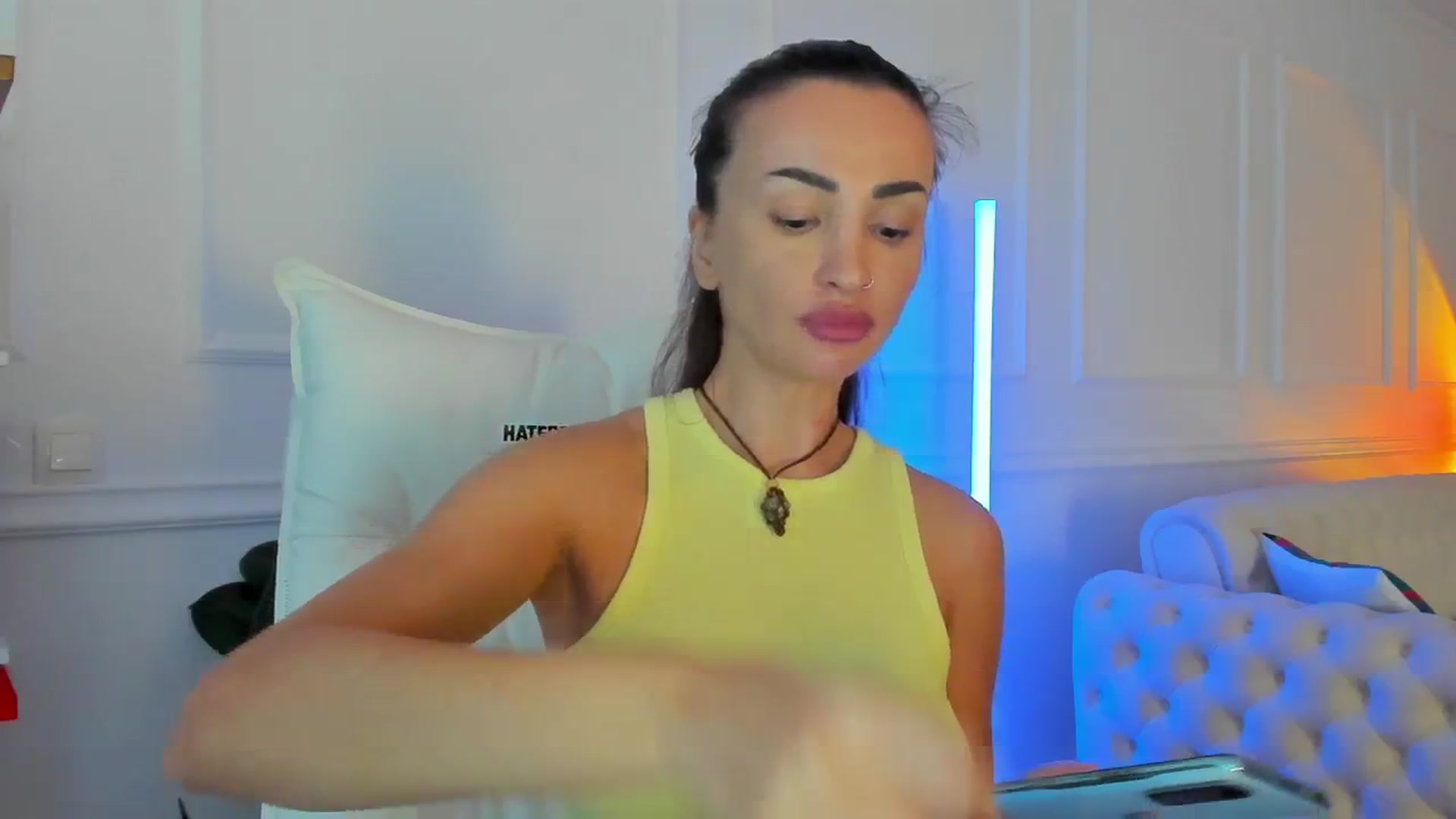 Gallery image thumbnail from AlyssiaKENT1's myfreecams stream on, 10/16/2024, 16:48 image 8 of 20